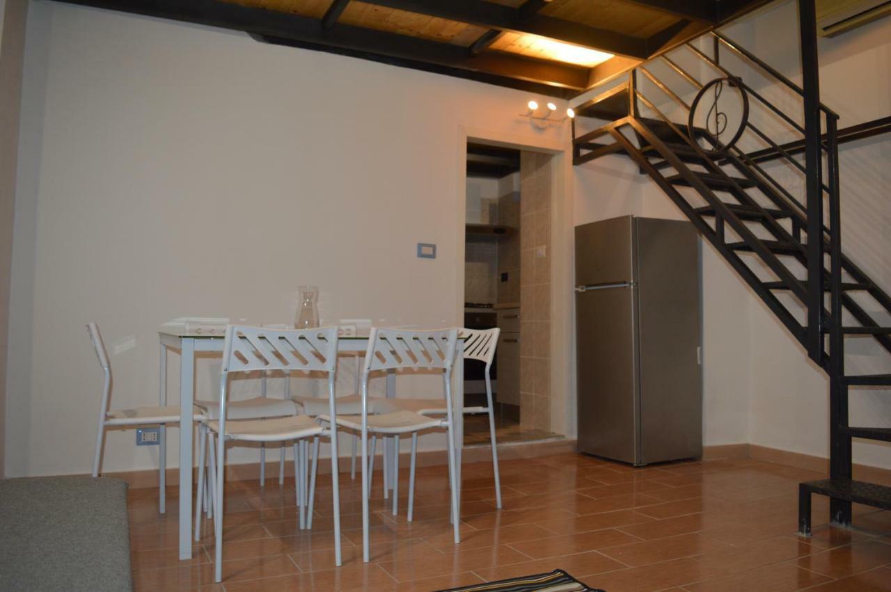 Sikulahouse - Apartment In The City Center カターニア エクステリア 写真