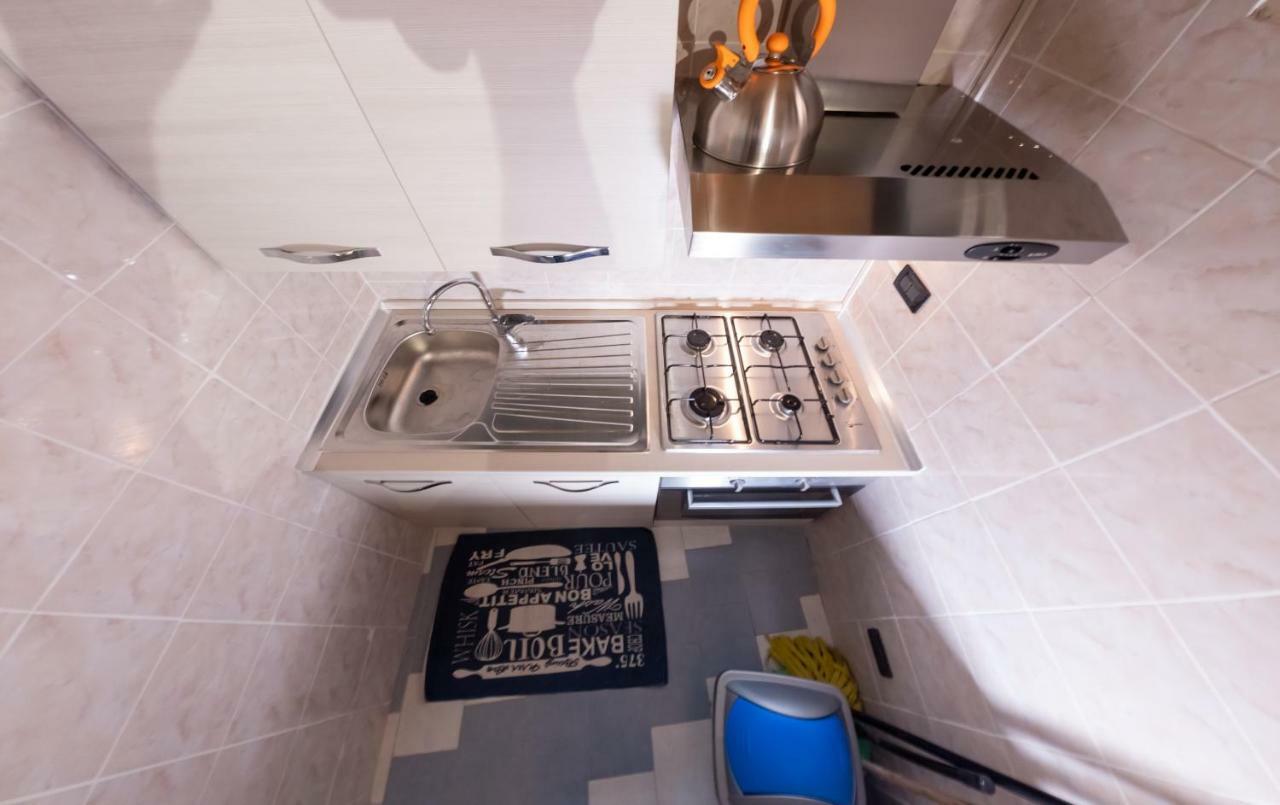 Sikulahouse - Apartment In The City Center カターニア エクステリア 写真