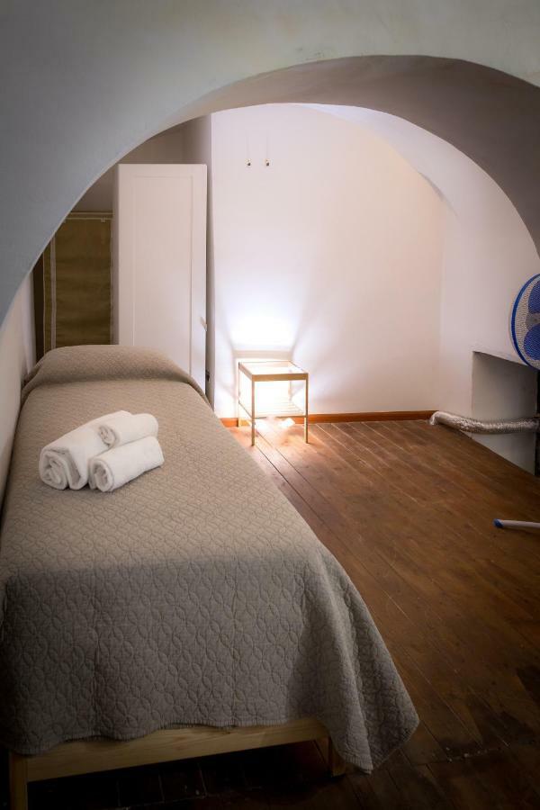 Sikulahouse - Apartment In The City Center カターニア エクステリア 写真