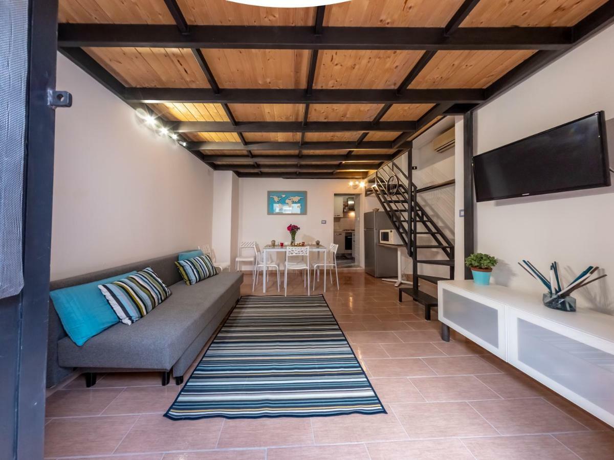 Sikulahouse - Apartment In The City Center カターニア エクステリア 写真